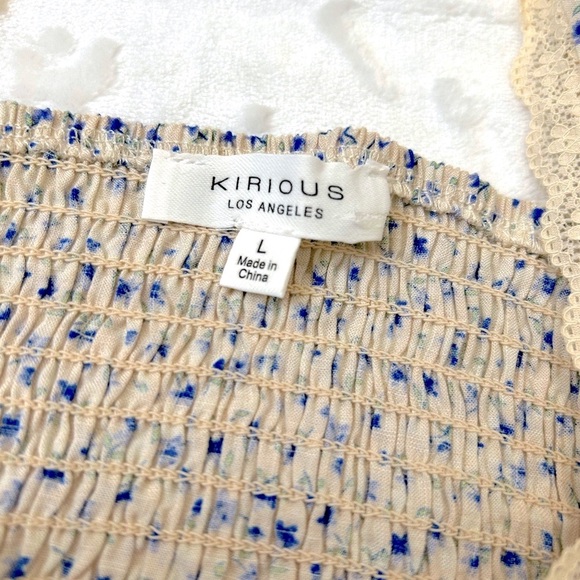 Kirious Floral Lace Trim Top - Picture 5 of 7